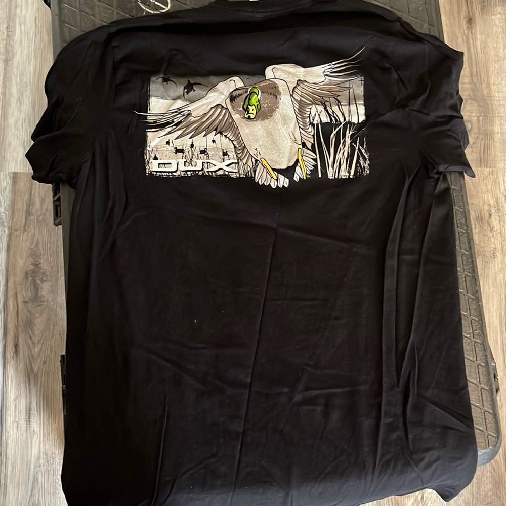 DUX waterfowl Tshirt black size Large. Duck hunting clothes. Mallard t shirt.